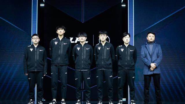 他这样的表 他这样的表